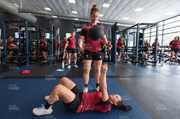131023 - Wales Women Conditioning Session - Lisa Neumann and Megan Davies during a gym session on Wales’ first full day in Wellington, New Zealand ahead of the start of WXV1