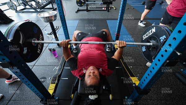 131023 - Wales Women Conditioning Session - Sisilia Tuipulotu during a gym session on Wales’ first full day in Wellington, New Zealand ahead of the start of WXV1