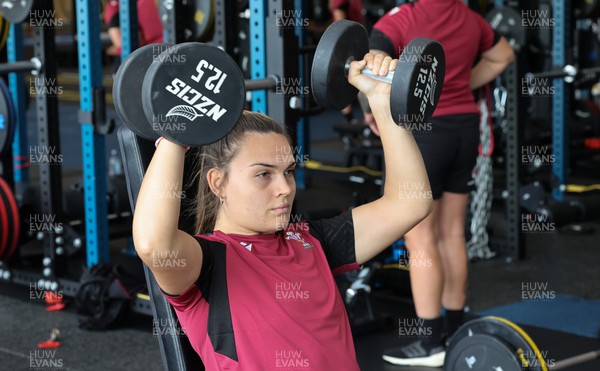 131023 - Wales Women Conditioning Session - Bryonie King during a gym session on Wales’ first full day in Wellington, New Zealand ahead of the start of WXV1