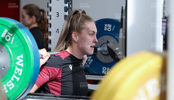 020424 - Wales Women’s Rugby Gym Session - Hannah Jones during a gym session ahead of Wales’ next Women’s 6 Nations match against Ireland