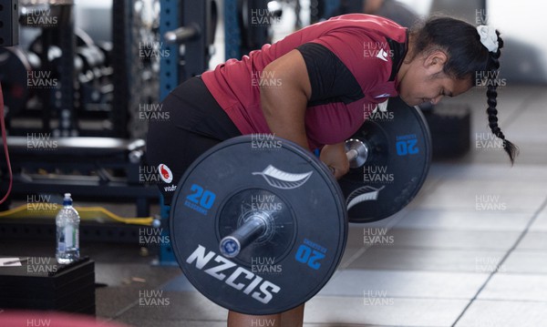 161023 - Wales Women Gym Session - Sisilia Tuipulotu during a gym and weights session 