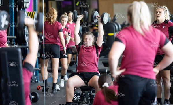 161023 - Wales Women Gym Session - Kate Williams during a gym and weights session 