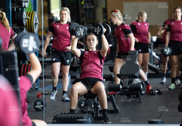 161023 - Wales Women Gym Session - Bryonie King during a gym and weights session 