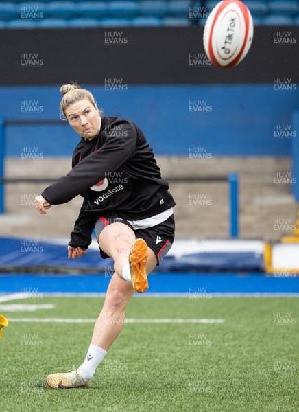 140423 - Wales Women Rugby Kickers Practice - Keira Bevan during kickers practice at Cardiff Arms Park ahead of the TicTok Women’s 6 Nations match against England tomorrow