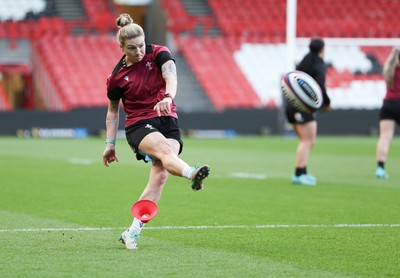 290324 - Wales Women Rugby Kickers Session - Keira Bevan during a kickers session at Ashton Gate ahead of the Guinness Women’s 6 Nations match against England 