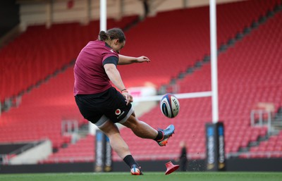 290324 - Wales Women Rugby Kickers Session - Lleucu George during a kickers session at Ashton Gate ahead of the Guinness Women’s 6 Nations match against England 