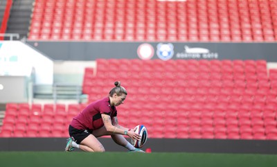 290324 - Wales Women Rugby Kickers Session - Keira Bevan during a kickers session at Ashton Gate ahead of the Guinness Women’s 6 Nations match against England 