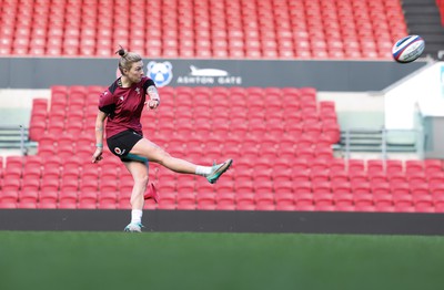 290324 - Wales Women Rugby Kickers Session - Keira Bevan during a kickers session at Ashton Gate ahead of the Guinness Women’s 6 Nations match against England 