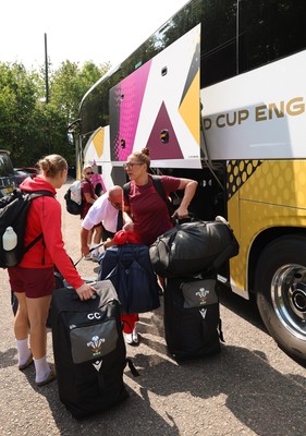 150825 - Wales Women Rugby Team - Wales players with the Wales Rugby World Cup Team coach as they leave their Vale headquarters to head to Manchester for the Women’s Rugby World Cup