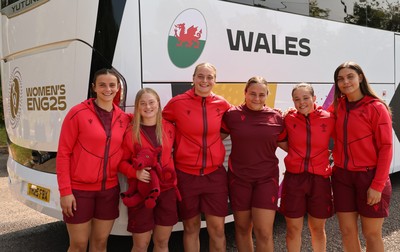150825 - Wales Women Rugby Team - Wales players with the Wales Rugby World Cup Team coach as they leave their Vale headquarters to head to Manchester for the Women’s Rugby World Cup Left to right, Branwen Metcalfe, Seren Lockwood, Tilly Vucaj, Jenni Scoble, Meg Davies and Bryonie King