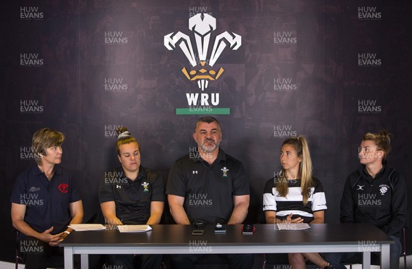 050619 - Wales Women Press Conference - Crawshays Coach Liza Burgess, Wales Captain Carys Phillips, Wales Head Coach Rowland Phillips, Barbarians player Elinor Snowsill and Coach Rachel Taylor