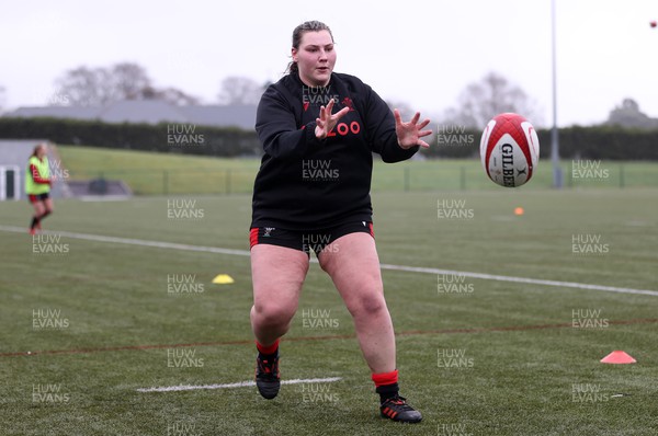 220222 - Behind the scenes with the Wales Women National Rugby team at the National Centre of Excellence at the Vale Resort Hotel - Gwenllian Pyrs during training