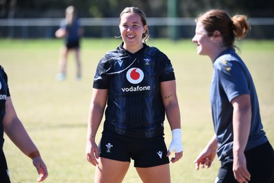 250725 - Wales Women Rugby Team Run at Surfers Paradise Rugby Club - Katherine Baverstock during Wales’ Captains Run ahead of the first test match against Australia