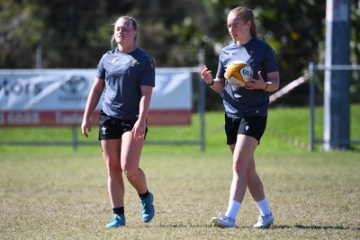 250725 - Wales Women Rugby Team Run at Surfers Paradise Rugby Club - Seren Lockwood and Catherine Richards during Wales’ Captains Run ahead of the first test match against Australia