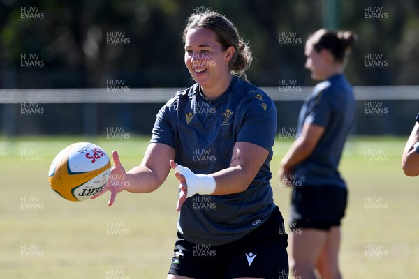 250725 - Wales Women Rugby Team Run at Surfers Paradise Rugby Club - Katherine Baverstock during Wales’ Captains Run ahead of the first test match against Australia