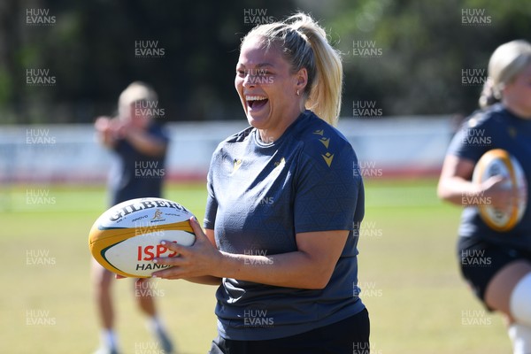 250725 - Wales Women Rugby Team Run at Surfers Paradise Rugby Club - Kelsey Jones during Wales’ Captains Run ahead of the first test match against Australia
