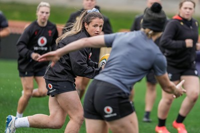 310725 - Wales Women Rugby Captain’s Run - Kayleigh Powell during Wales’ Captain’s Run ahead of the second test against Australia
