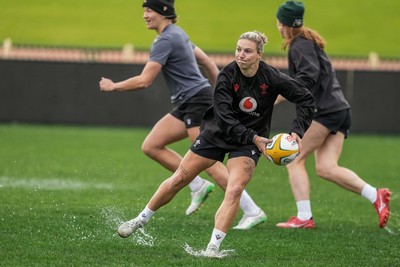 310725 - Wales Women Rugby Captain’s Run - Keira Bevan during Wales’ Captain’s Run ahead of the second test against Australia