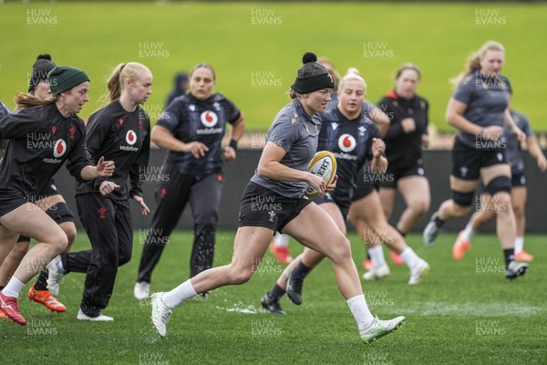 310725 - Wales Women Rugby Captain’s Run - Carys Cox during Wales’ Captain’s Run ahead of the second test against Australia