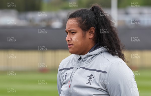111022 - Wales Women Rugby Training Session - Wales’ Sisilia Tuipulotu is interviewed by New Zealand media after a training session ahead of their Women’s Rugby World Cup match against New Zealand
