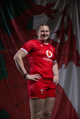 170325 - Wales Women Rugby Squad Portraits - Alaw Pyrs