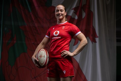 170325 - Wales Women Rugby Squad Portraits - Lisa Neumann