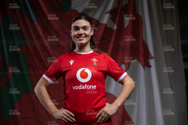 170325 - Wales Women Rugby Squad Portraits - Bryonie King