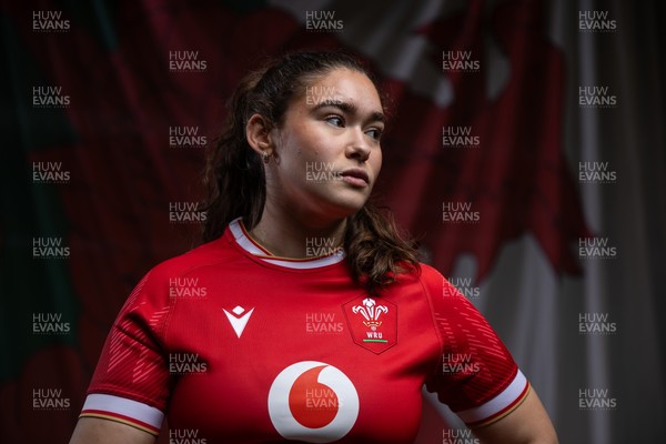 170325 - Wales Women Rugby Squad Portraits - Gwennan Hopkins