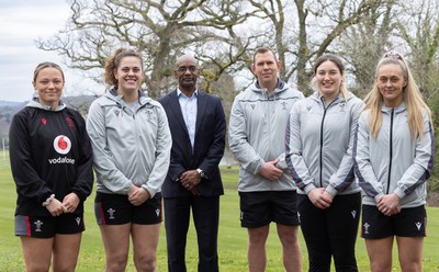 030323 - WRU Press Conference - Wales WRU Interim CEO Nigel Walker, centre left, and Women head coach Ioan Cunningham with players, left to right, Alisha Butchers,Natalia John, Gwen Crabb and Hannah Jones after a press conference to announce 25 full time contracted players to the Wales Women Squad