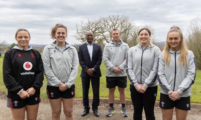 030323 - WRU Press Conference - Wales WRU Interim CEO Nigel Walker, centre left, and Women head coach Ioan Cunningham with players, left to right, Alisha Butchers,Natalia John, Gwen Crabb and Hannah Jones after a press conference to announce 25 full time contracted players to the Wales Women Squad