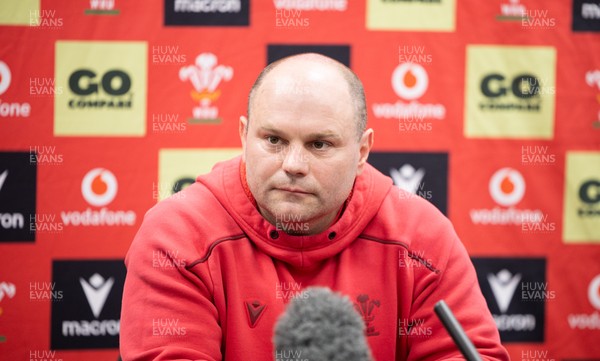 140526 - Wales Women Rugby Press Conference - Wales head coach Sean Lynn during a press conference ahead of their final Women’s 6 Nations match against Italy