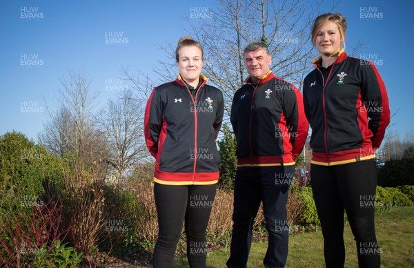 230117 - Wales Women Rugby Press Conference - Wales Women's head coach Rowland Phillips with Womens squad members Carys Phillips, left, and Dyddgu Hywel