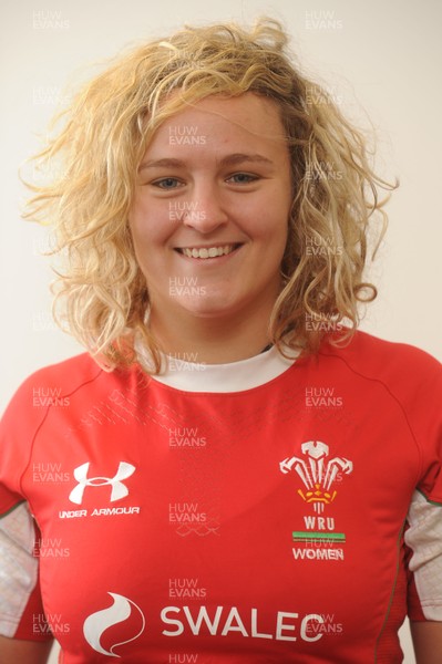 20.12.09 - Wales Women Rugby Squad - Lisa Newton. 