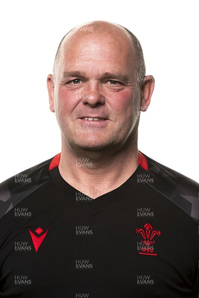 210322 - Wales Women Rugby Squad - Chris Conway