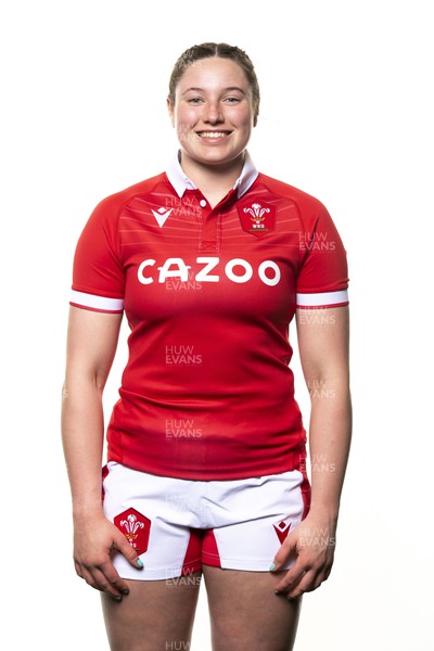 210322 - Wales Women Rugby Squad - Gwen Crabb