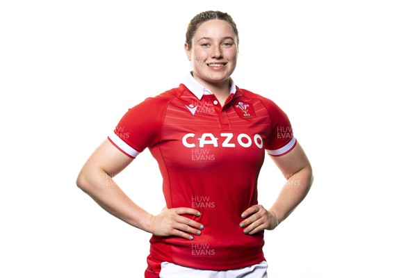 210322 - Wales Women Rugby Squad - Gwen Crabb
