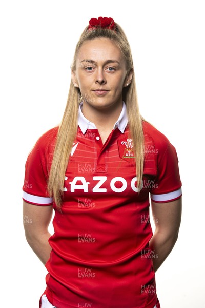 210322 - Wales Women Rugby Squad - Hannah Jones
