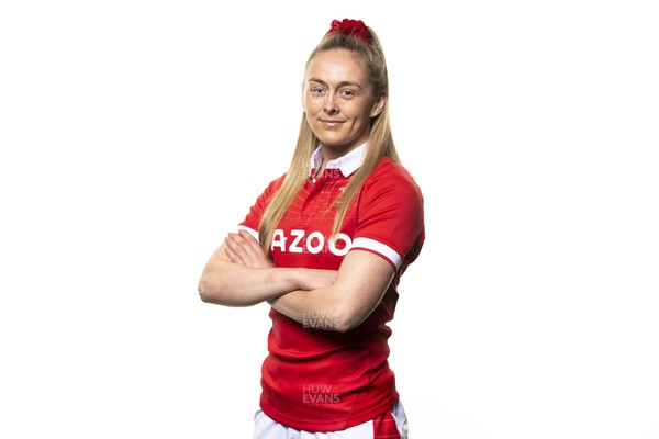 210322 - Wales Women Rugby Squad - Hannah Jones