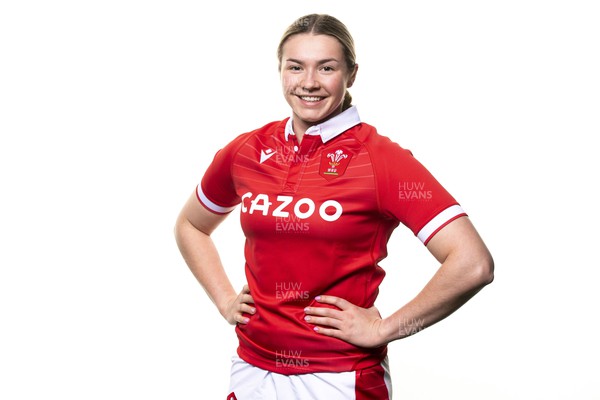 210322 - Wales Women Rugby Squad - Liliana Podpadec