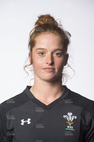 061117 - Wales Women Rugby Squad - Lisa Neumann