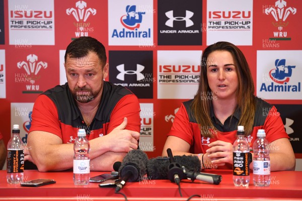 130120 - Wales Women Rugby Squad Announcement - Chris Horsman and Siwan Lillicrap