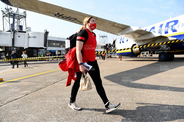 250322 - Wales Women Rugby Travel to Dublin - Gwen Crabb as the Wales squad fly to Dublin