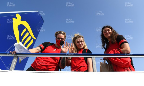 250322 - Wales Women Rugby Travel to Dublin - Donna Rose, Alex Callender and Robyn Wilkins as the Wales squad fly to Dublin