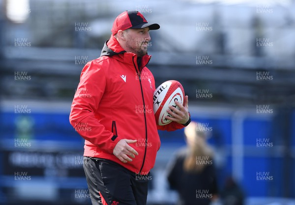 010422 - Wales Women Captains Run - Mike Hill during training