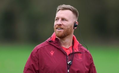010426 - Wales Women Rugby Training Session - Tyrone Holmes during training ahead of the start of the Women’s 6 Nations