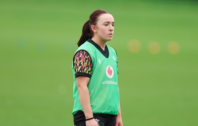 010426 - Wales Women Rugby Training Session - Sian Jones during training ahead of the start of the Women’s 6 Nations