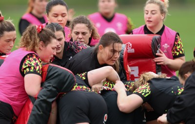 010426 - Wales Women Rugby Training Session - Bryonie King during training ahead of the start of the Women’s 6 Nations