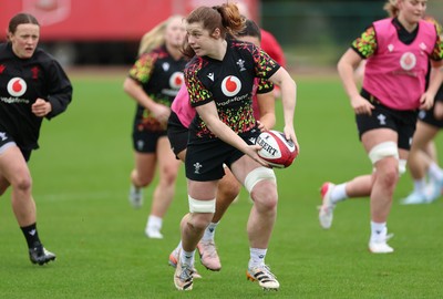 010426 - Wales Women Rugby Training Session - Kate Williams with Jorja Aiono during training ahead of the start of the Women’s 6 Nations