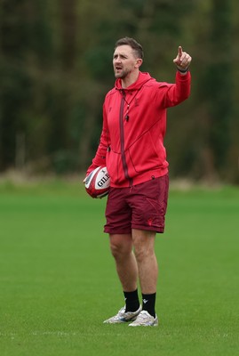 010426 - Wales Women Rugby Training Session - Ashley Beck during training ahead of the start of the Women’s 6 Nations