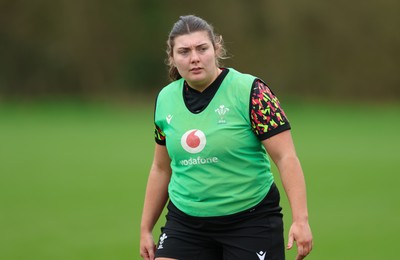 010426 - Wales Women Rugby Training Session - Stella Orrin during training ahead of the start of the Women’s 6 Nations